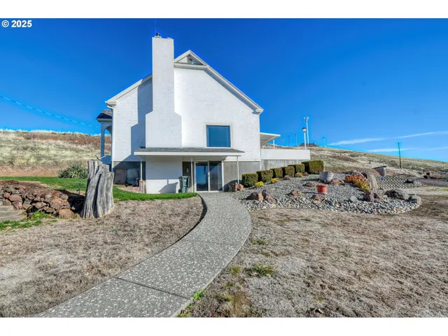 $795,000 | 3540 Northeast King Place, Pendleton, OR 97801