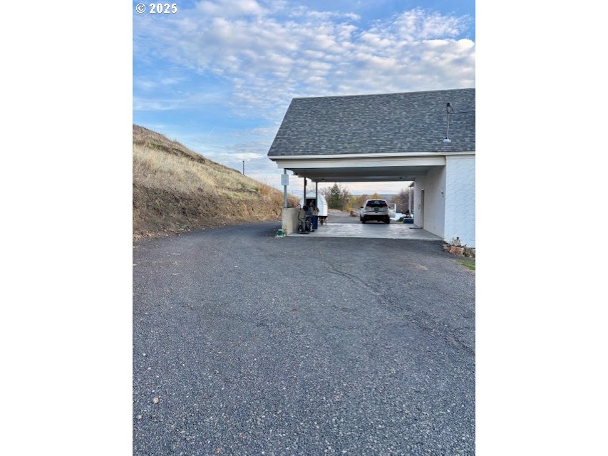 3540 Northeast King Place Pendleton, OR 97801 - Photo 6 of 48 a view of a terrace with seating space