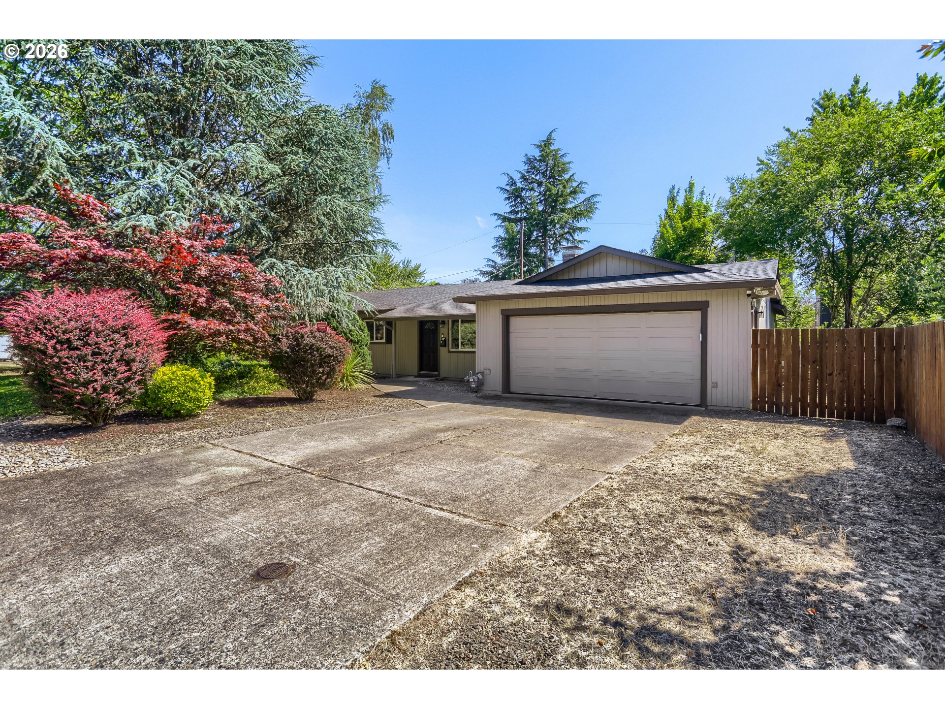 2025 Southwest 139th Avenue Beaverton, OR 97005 - Photo 2 of 28