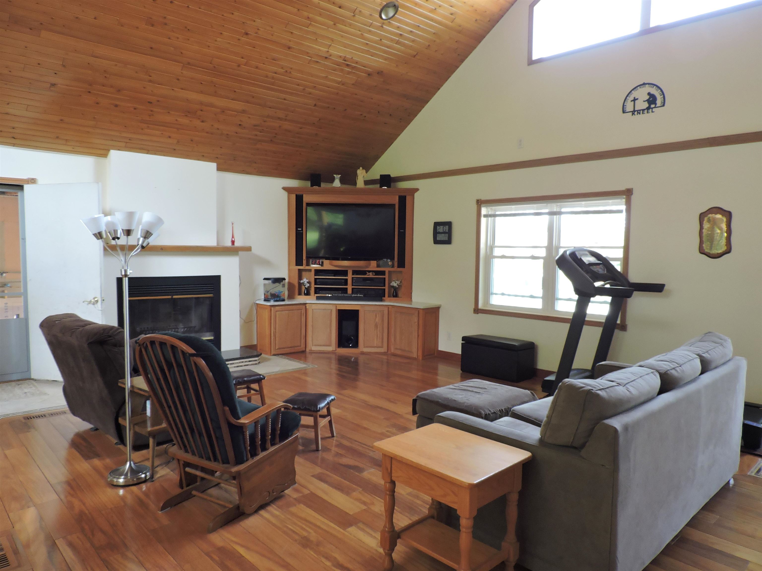 1685 Bentley Road Bentley, MI 48613 - Photo 11 of 55