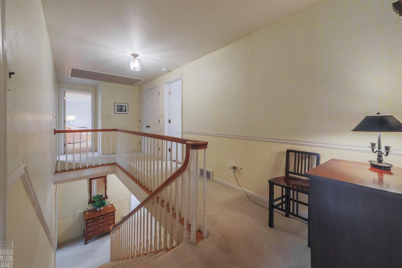 82 Cloverly Road Grosse Pointe Farms, MI 48236 - Photo 21 of 40