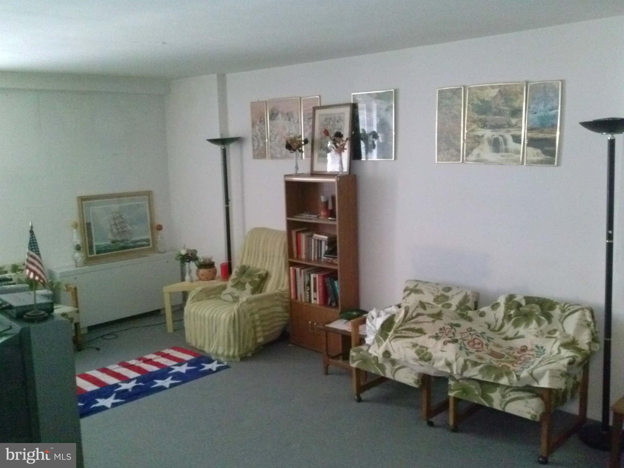 1420 N Street Northwest, Unit 407 Washington, DC 20005 - Photo 3 of 15 Family Room