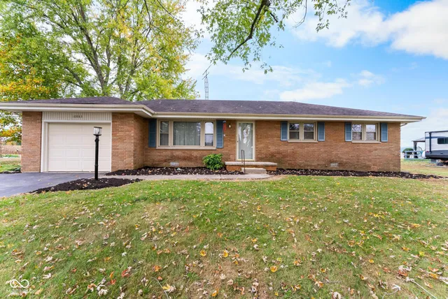 $199,900 | 10883 East Greendale Drive, Seymour, IN 47274