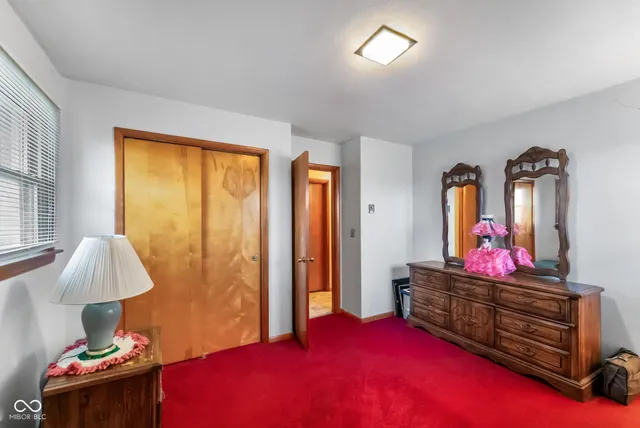 $199,900 | 10883 East Greendale Drive, Seymour, IN 47274