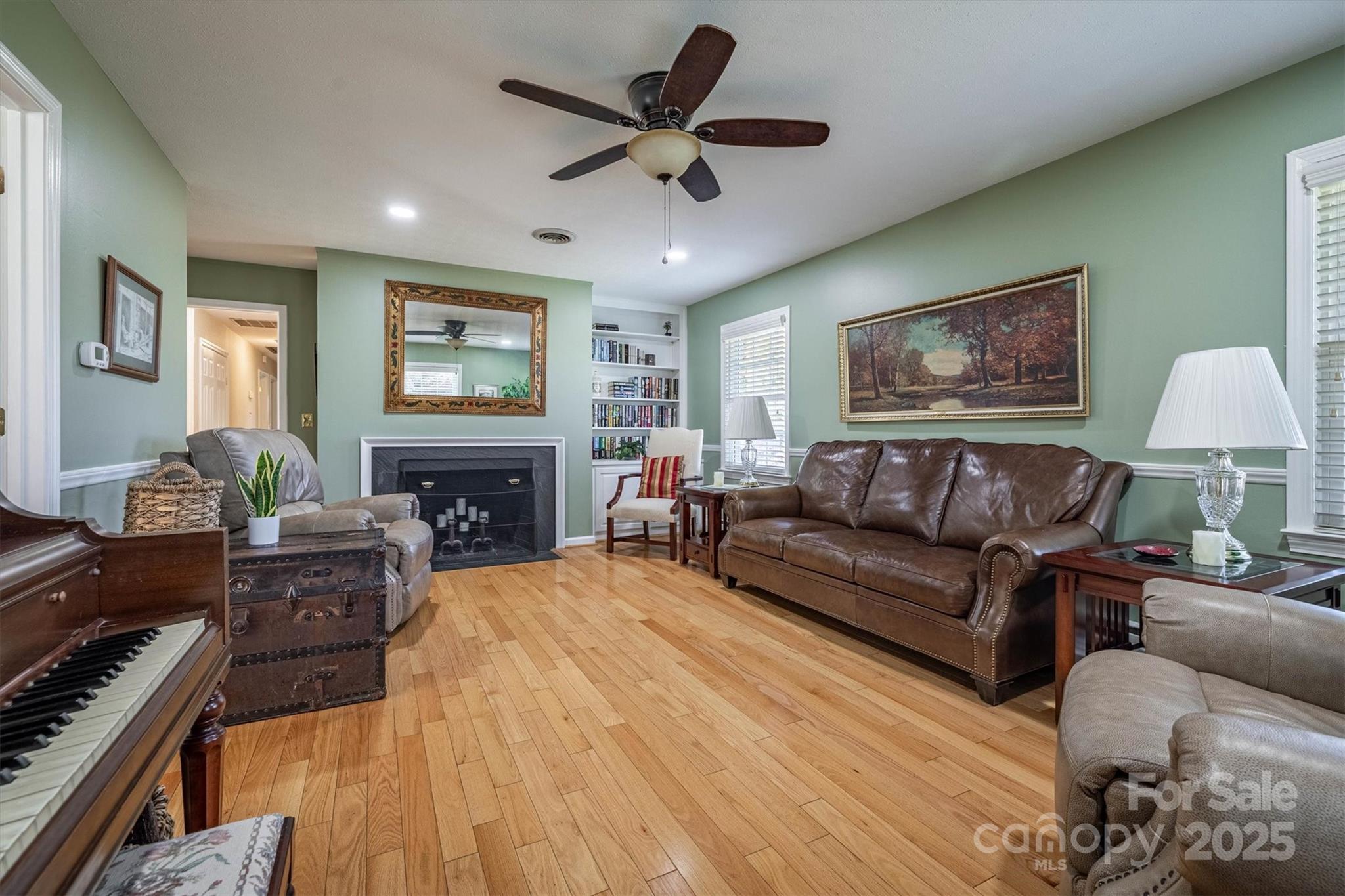 606 Collett Street Morganton, NC 28655 - Photo 6 of 23