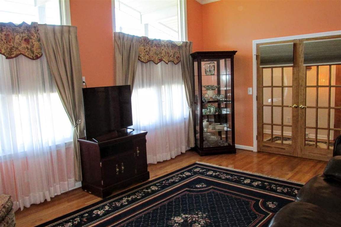 1407 Fork Shoals Road Greenville, SC 29605 - Photo 7 of 23 Gallery Image 7