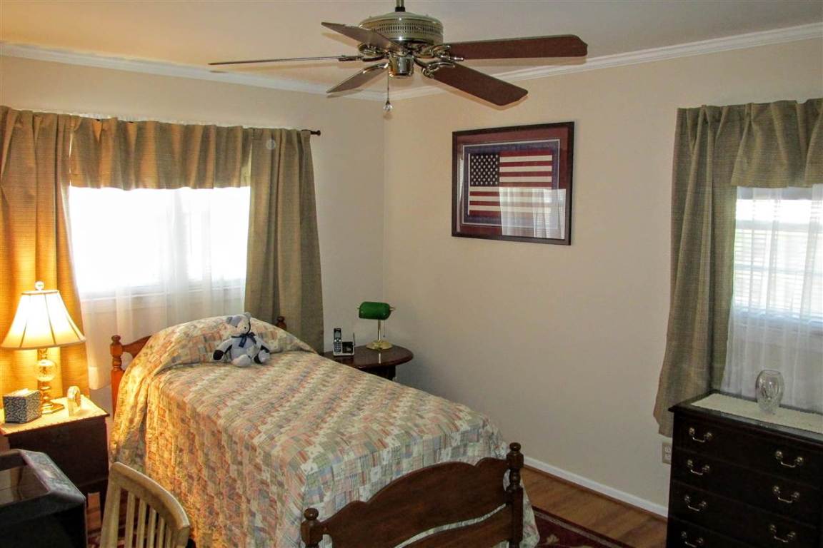 1407 Fork Shoals Road Greenville, SC 29605 - Photo 9 of 23 Gallery Image 9