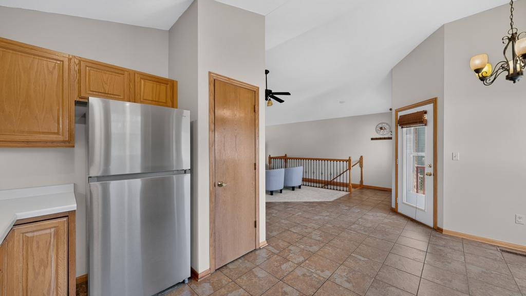 3704 Strathmore Lane Southeast Rochester, MN 55904 - Photo 18 of 37