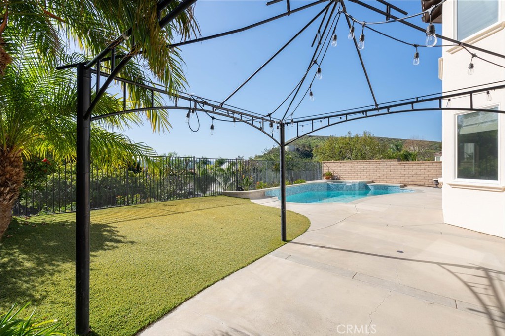 5474 Sunlight Street Simi Valley, CA 93063 - Photo 30 of 39