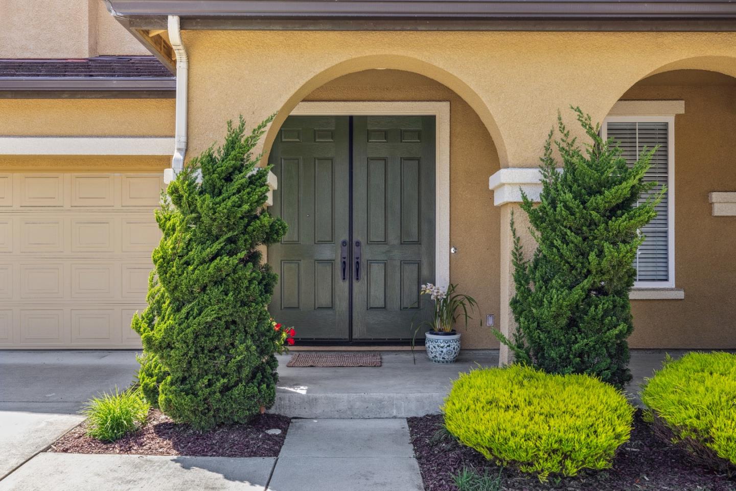 a view of a entryway door of the house