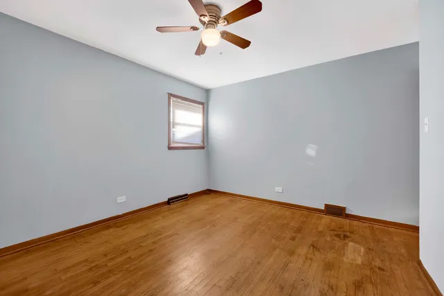 $279,900 | 11257 South Pacific Drive, Worth, IL 60482