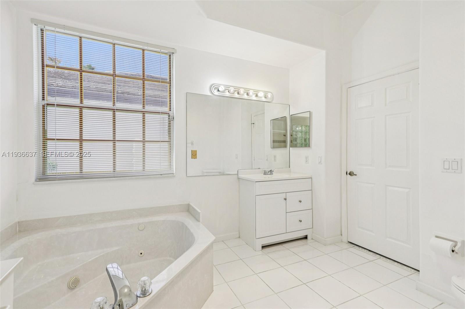 17811 Southwest 4th Court Pembroke Pines, FL 33029 - Photo 38 of 74 Primary Bathroom