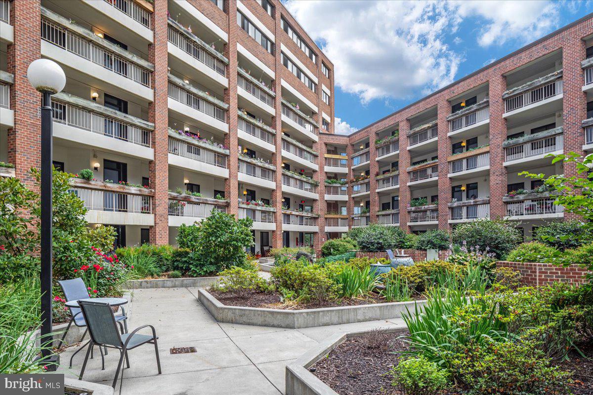 1951 Sagewood Lane, Unit LC4 Reston, VA 20191 - Photo 16 of 21