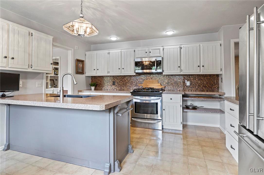 1255 Stark Road Bethlehem, PA 18017 - Photo 23 of 41 Gallery Image 23