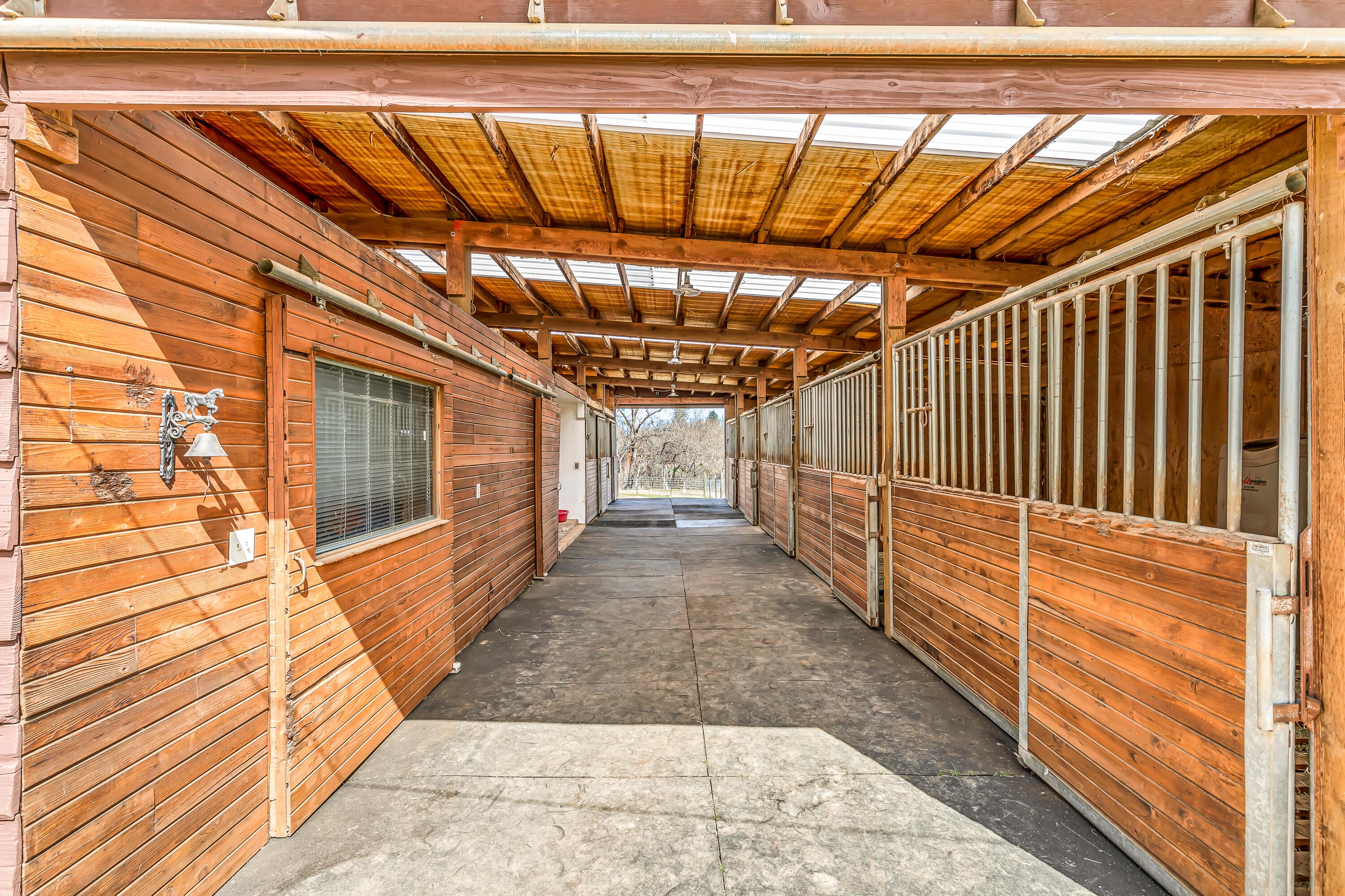 13615 Agate Road Eagle Point, OR 97524 - Photo 46 of 54 60