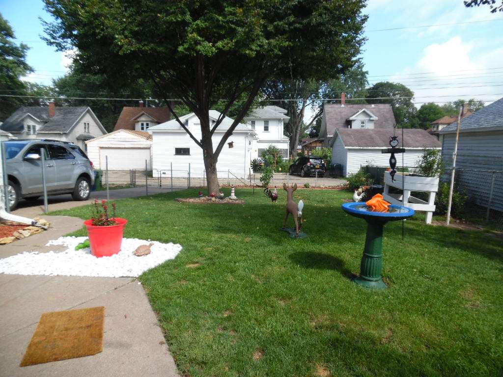 1415 North 4th Street Clinton, IA 52732 - Photo 2 of 13 Gallery Image 2