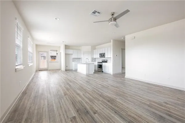 $2,250 | 101 Parryi Cove, Leander, TX 78641