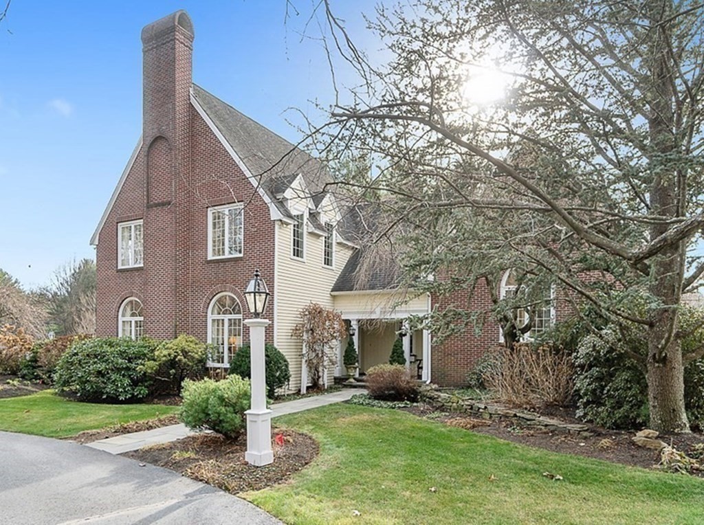853 Strawberry Hill Road Concord, MA 01742 - Photo 41 of 41 front view of a house with a yard