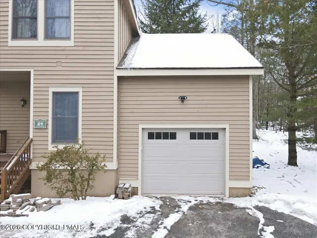 $449,999 | 112 High Mountain Lane, Tannersville, PA 18372