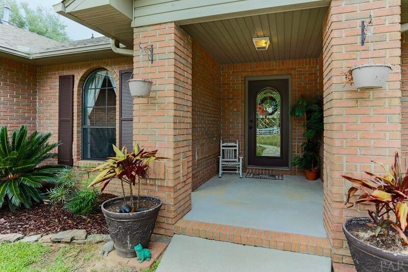 6658 Martin Road Milton, FL 32570 - Photo 3 of 45 Covered Front Porch