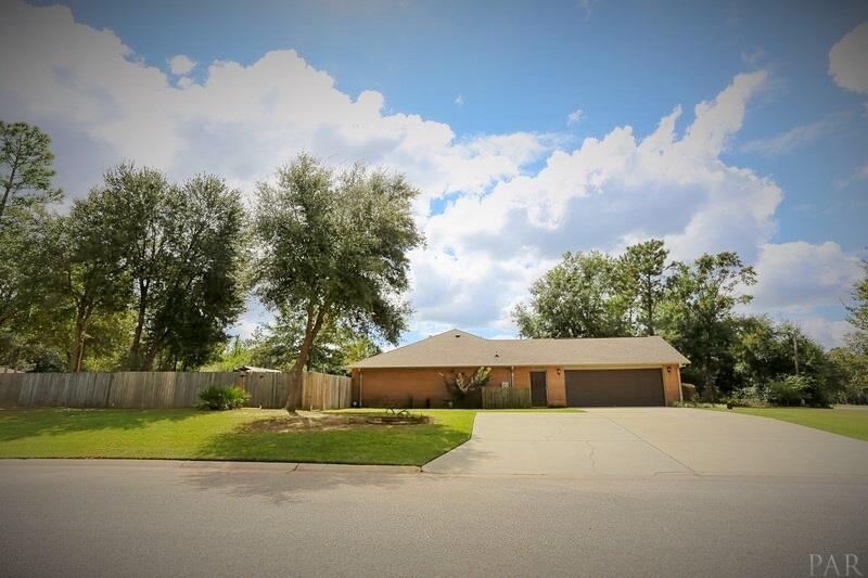 6658 Martin Road Milton, FL 32570 - Photo 45 of 45 Extra parking pad ~ About 15 minutes to Whiting