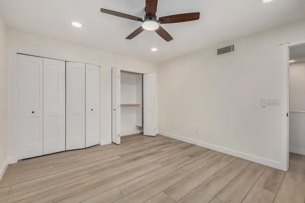 $1,800 | 222 West Brown Road, Unit 104, Mesa, AZ 85201