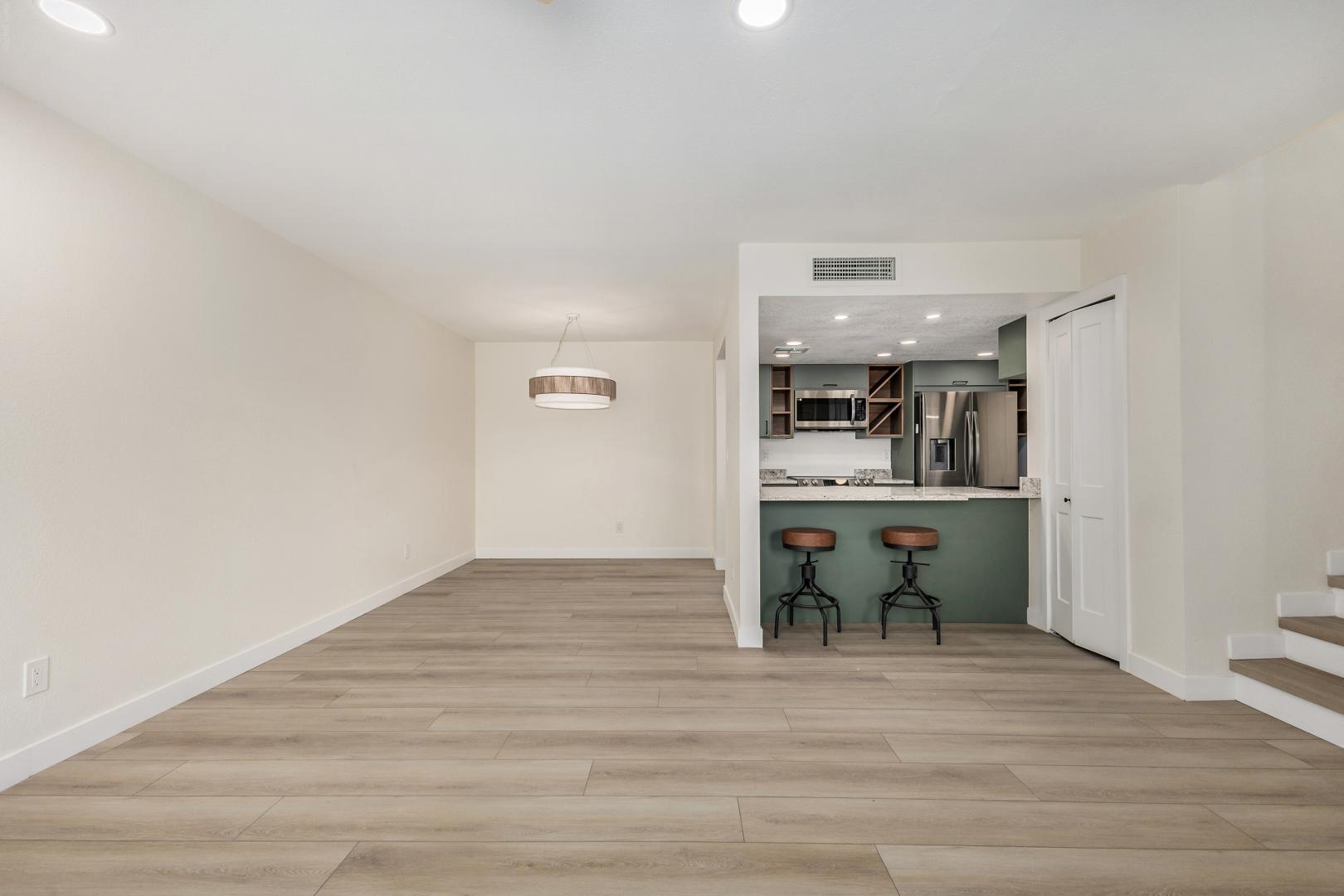 222 West Brown Road, Unit 104 Mesa, AZ 85201 - Photo 5 of 27 Photo #5