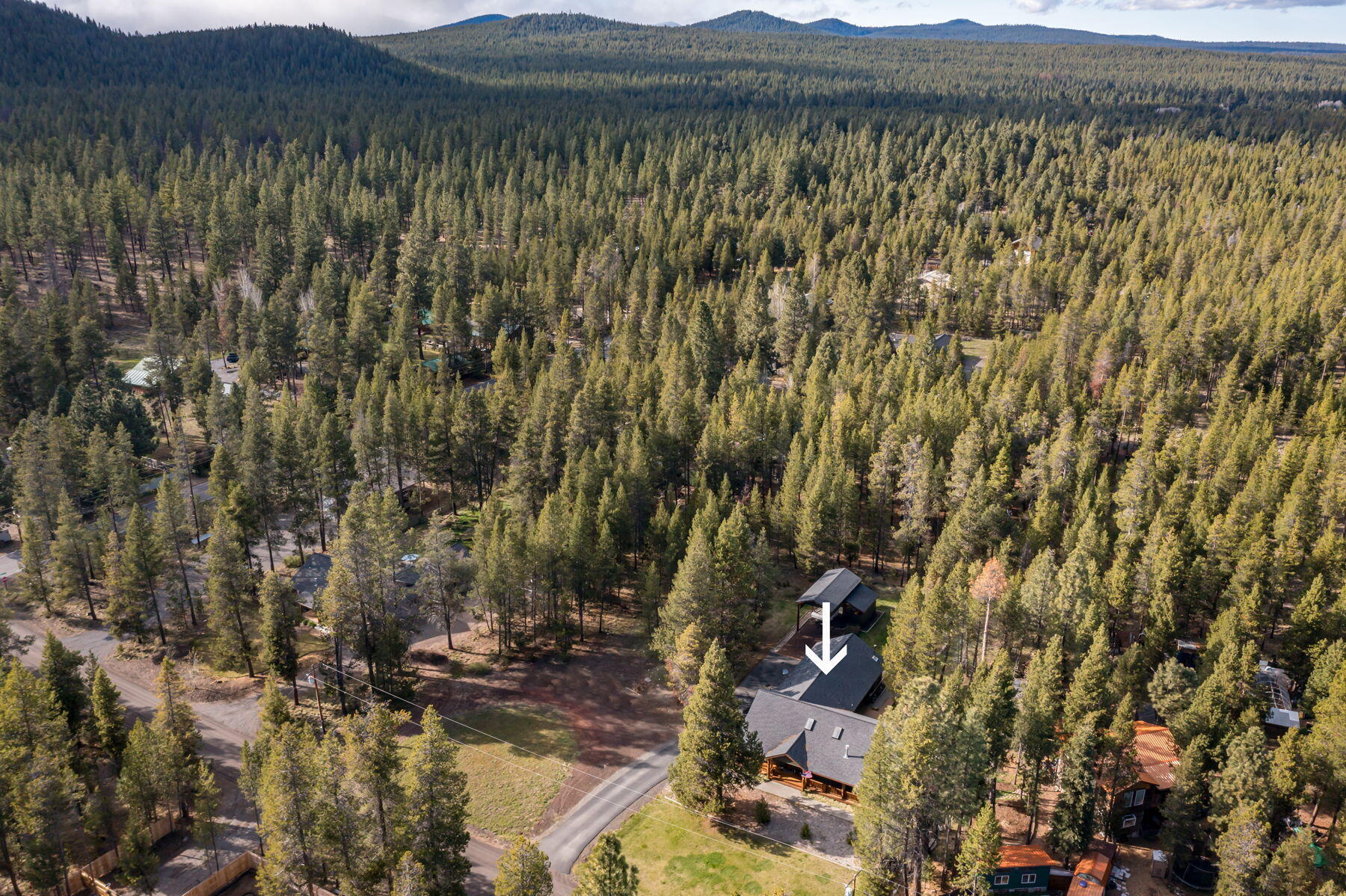 17048 Norwalk Road Bend, OR 97707 - Photo 35 of 36 a view of outdoor space and a yard