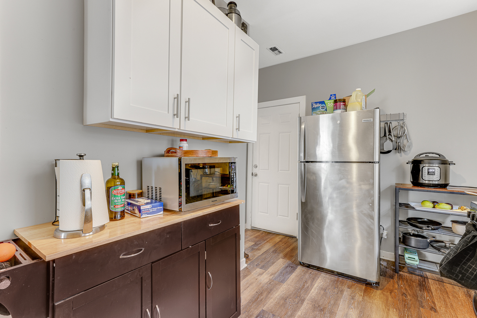 1749 West 19th Street Chicago, IL 60608 - Photo 11 of 36 Gallery Image 11