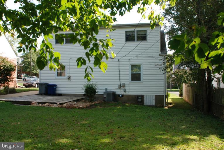 2836 Summerfield Road Falls Church, VA 22042 - Photo 8 of 11 Exterior (Rear)