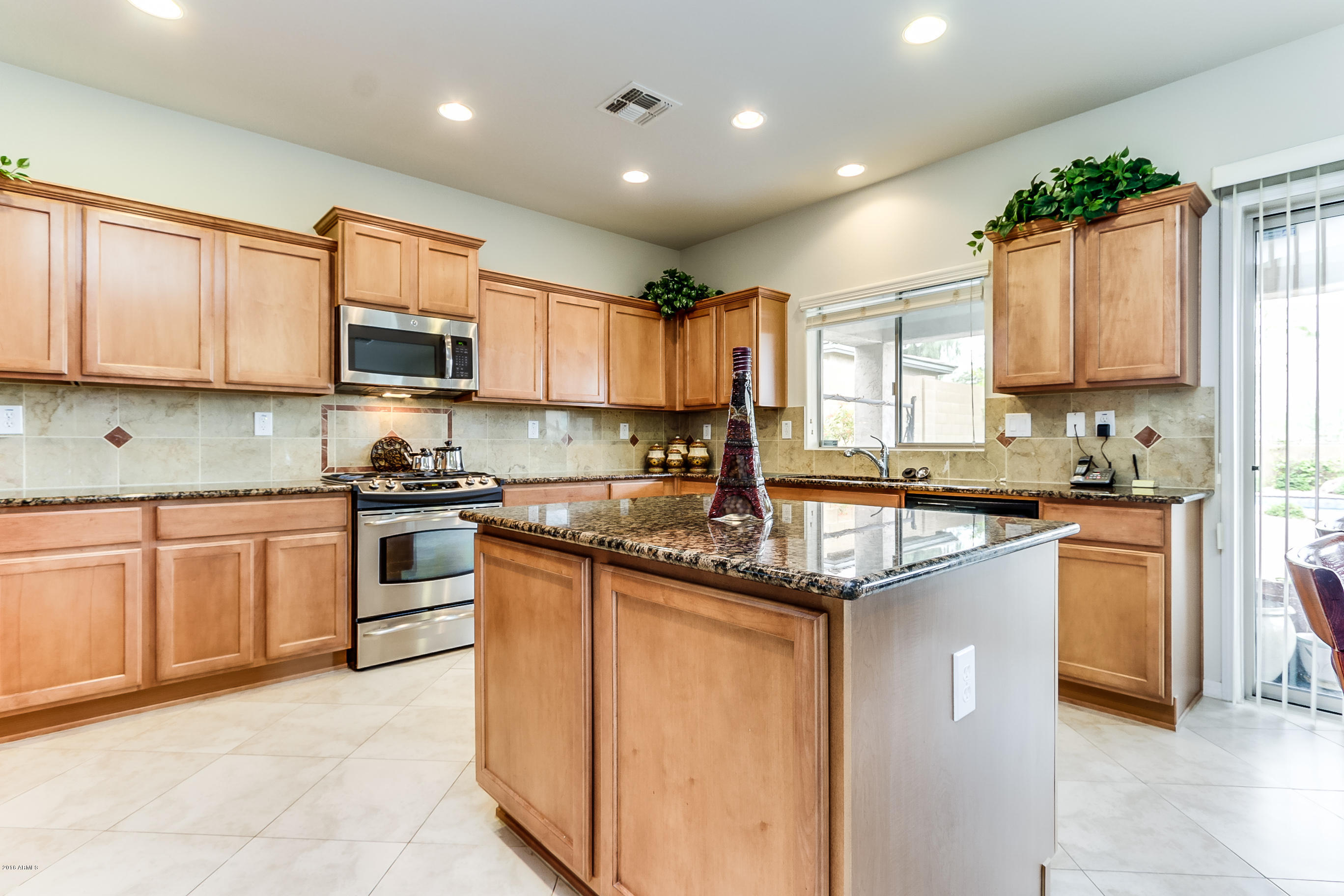 1827 West Black Hill Road Phoenix, AZ 85085 - Photo 19 of 71 Black Hill - 022