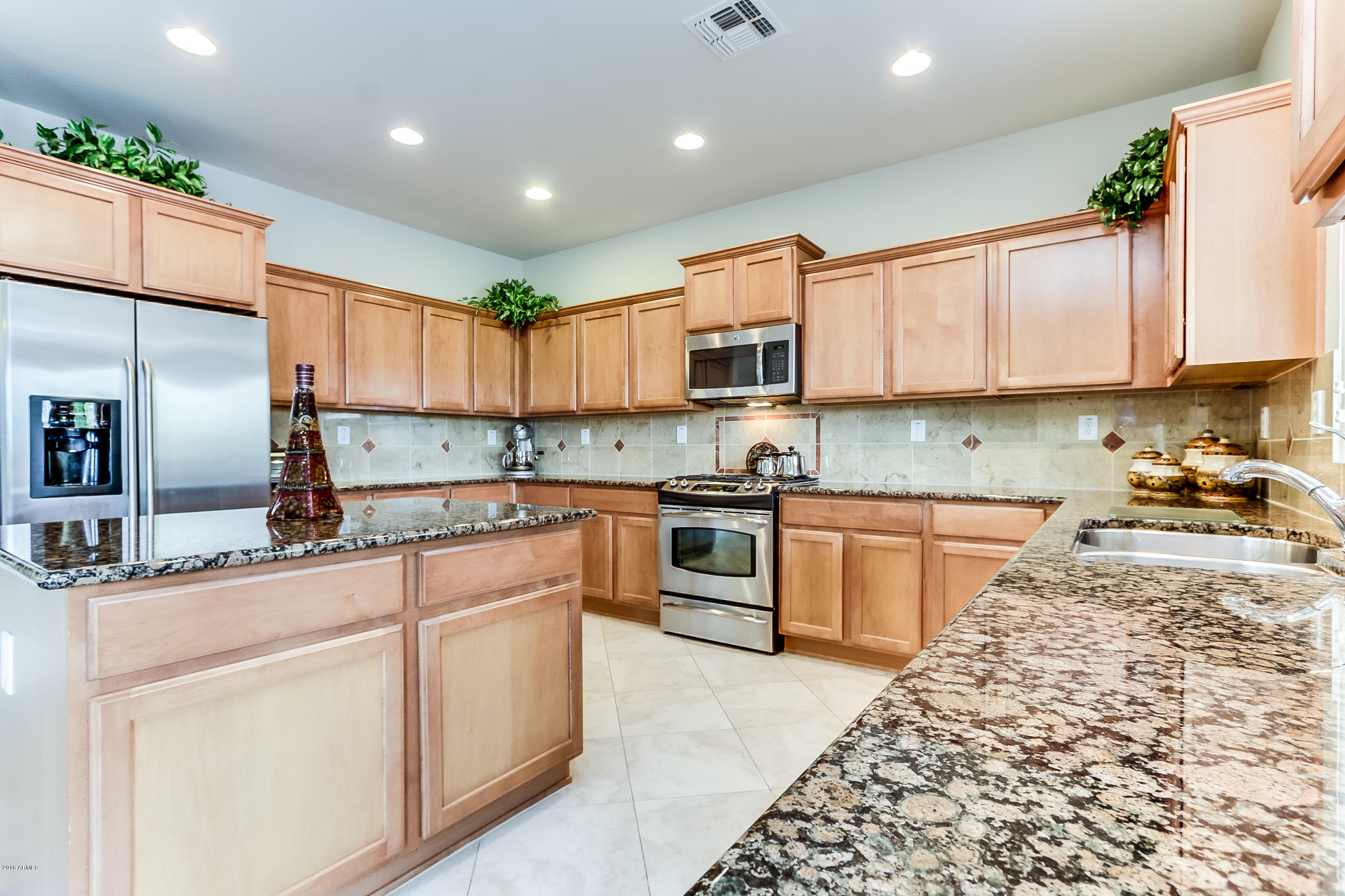 1827 West Black Hill Road Phoenix, AZ 85085 - Photo 20 of 71 Black Hill - 023