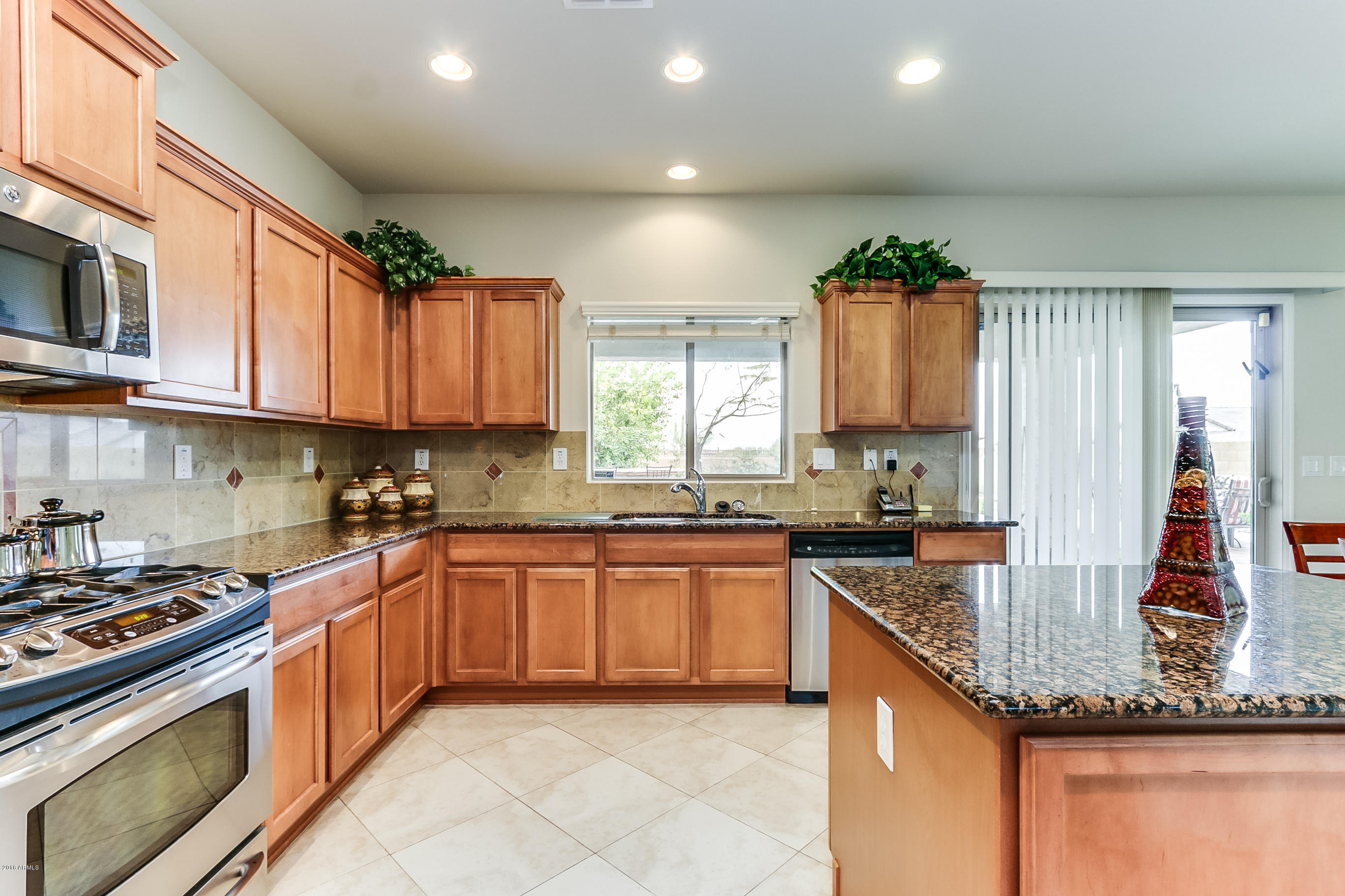 1827 West Black Hill Road Phoenix, AZ 85085 - Photo 27 of 71 Black Hill - 031