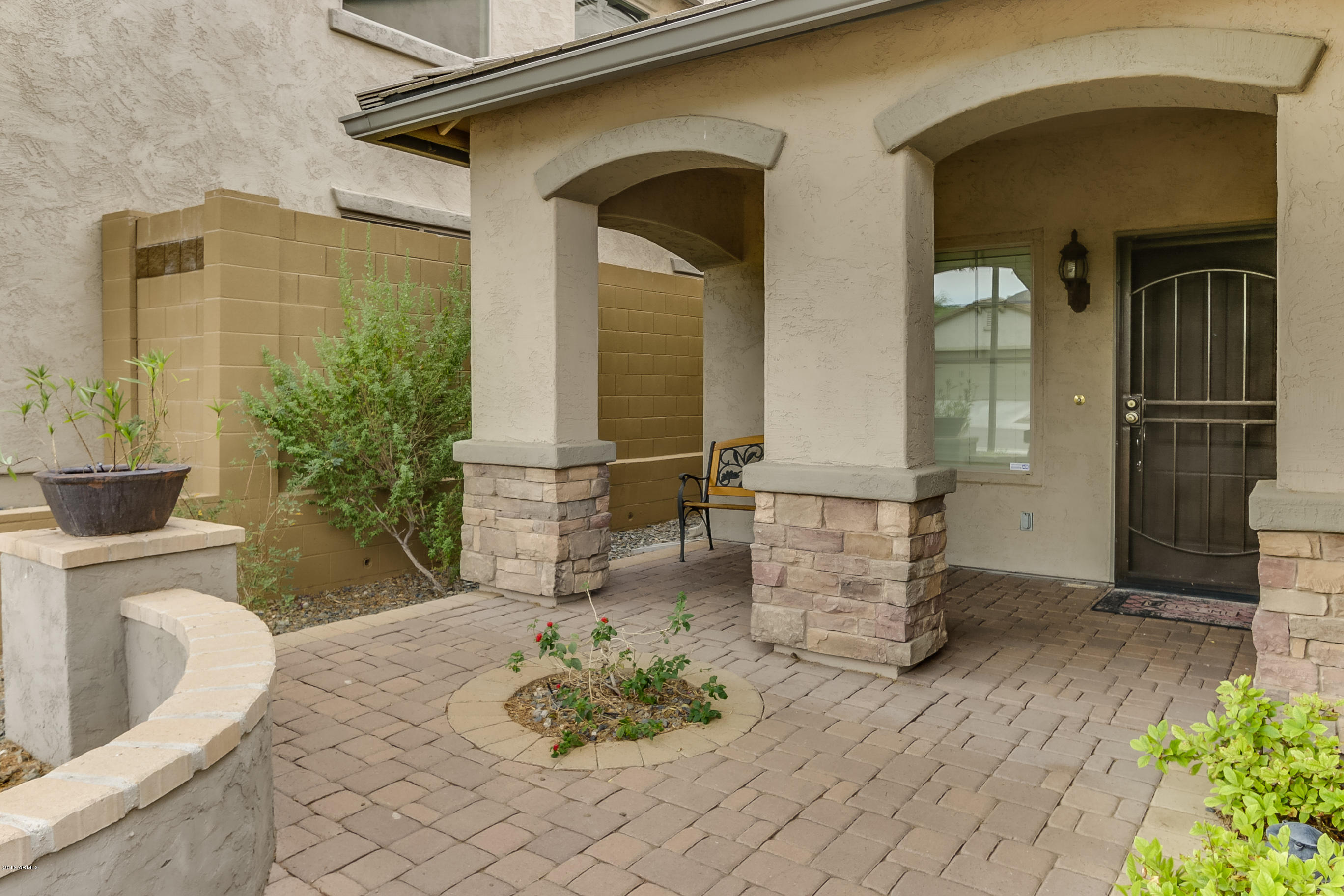 1827 West Black Hill Road Phoenix, AZ 85085 - Photo 4 of 71 Black Hill - 004