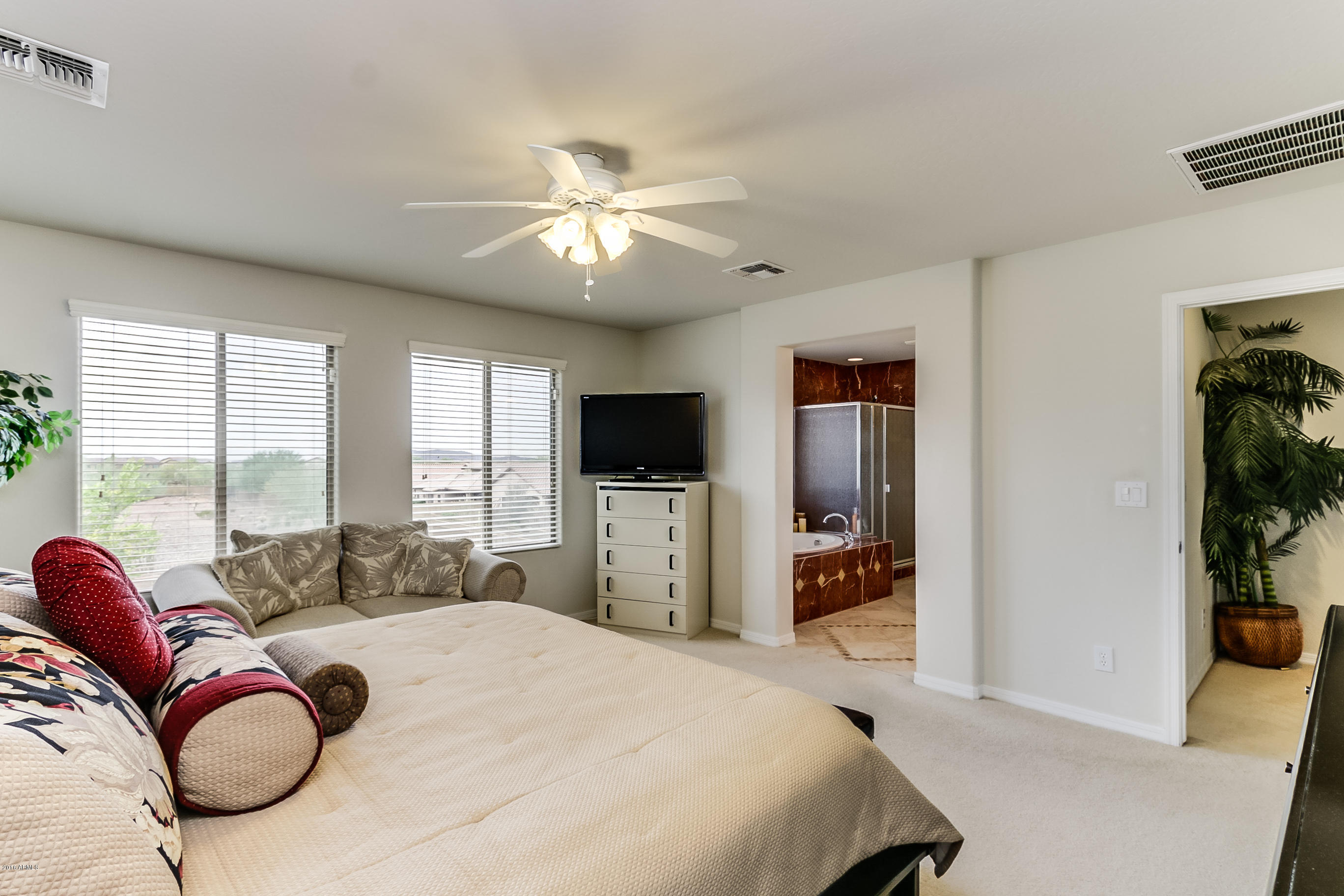 1827 West Black Hill Road Phoenix, AZ 85085 - Photo 43 of 71 Black Hill - 048