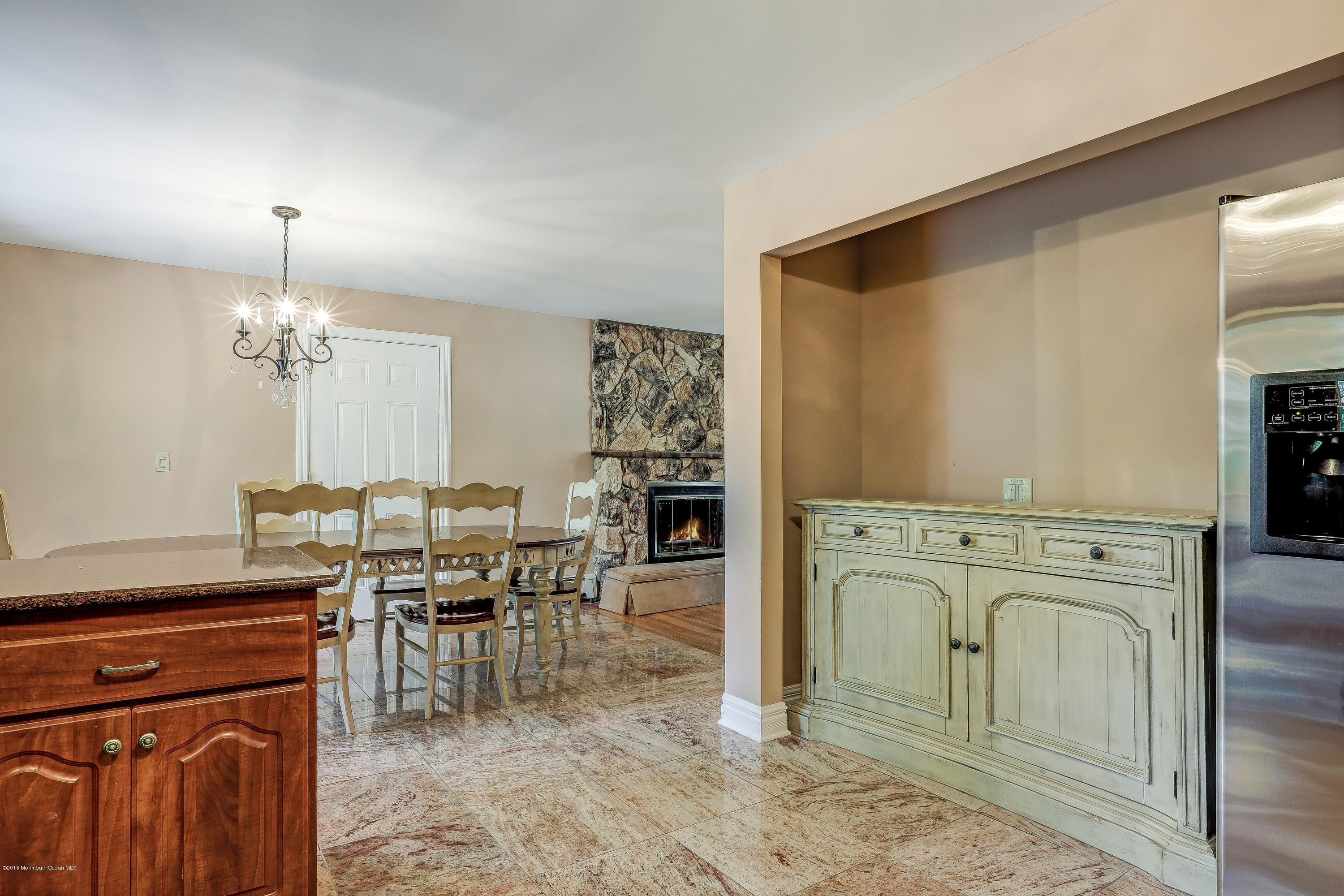 471 Union Hill Road Englishtown, NJ 07726 - Photo 12 of 27 007_KitchenDining