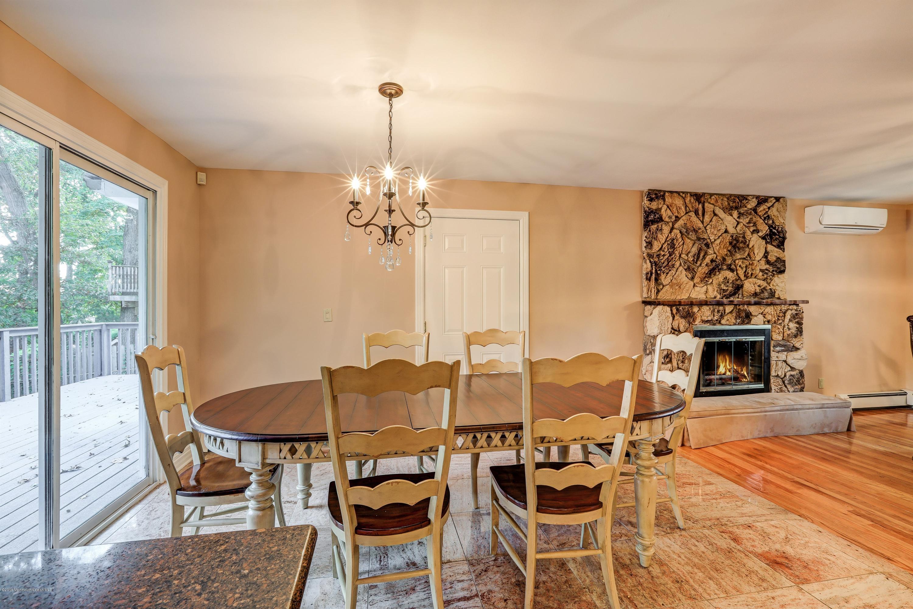 471 Union Hill Road Englishtown, NJ 07726 - Photo 5 of 27 009_Breakfast Area Family