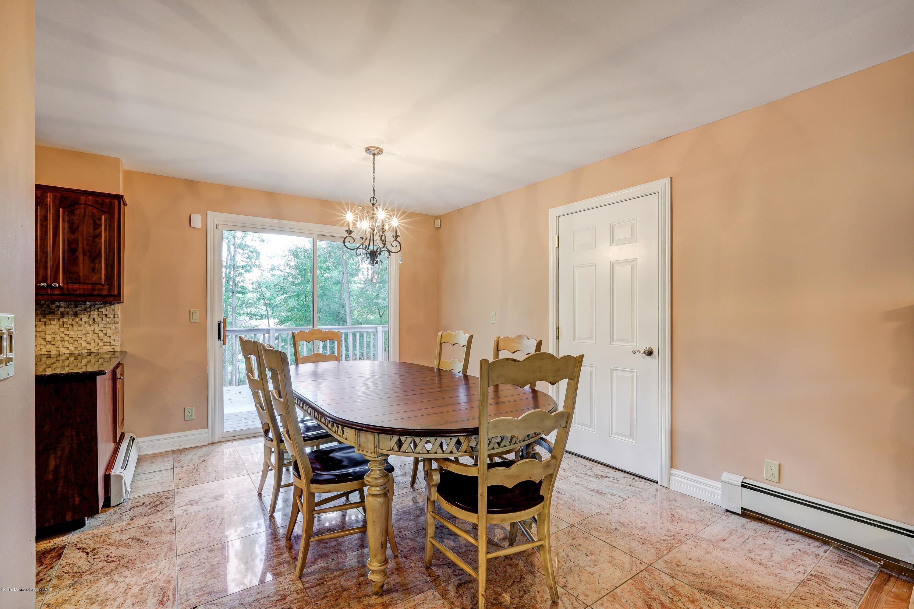 471 Union Hill Road Englishtown, NJ 07726 - Photo 6 of 27 008_Breakfast Area