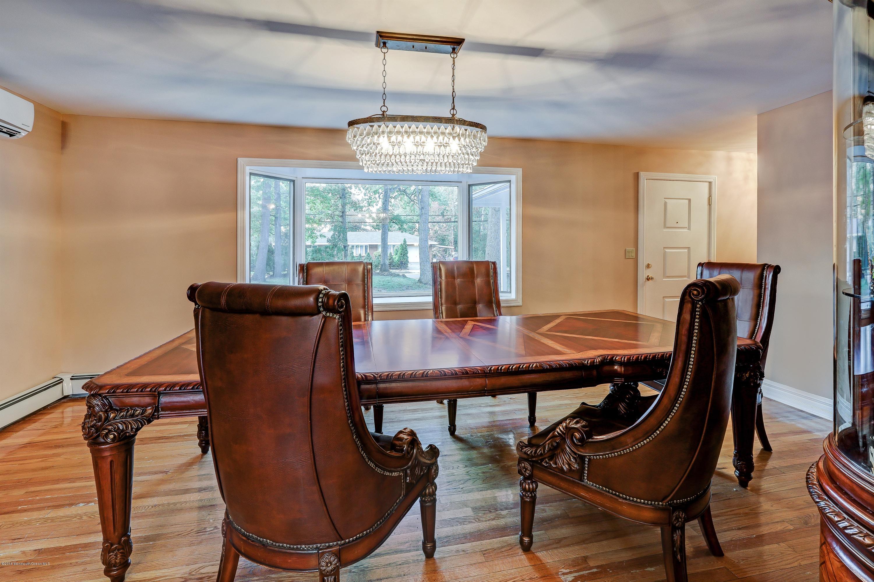 471 Union Hill Road Englishtown, NJ 07726 - Photo 9 of 27 012_Dining