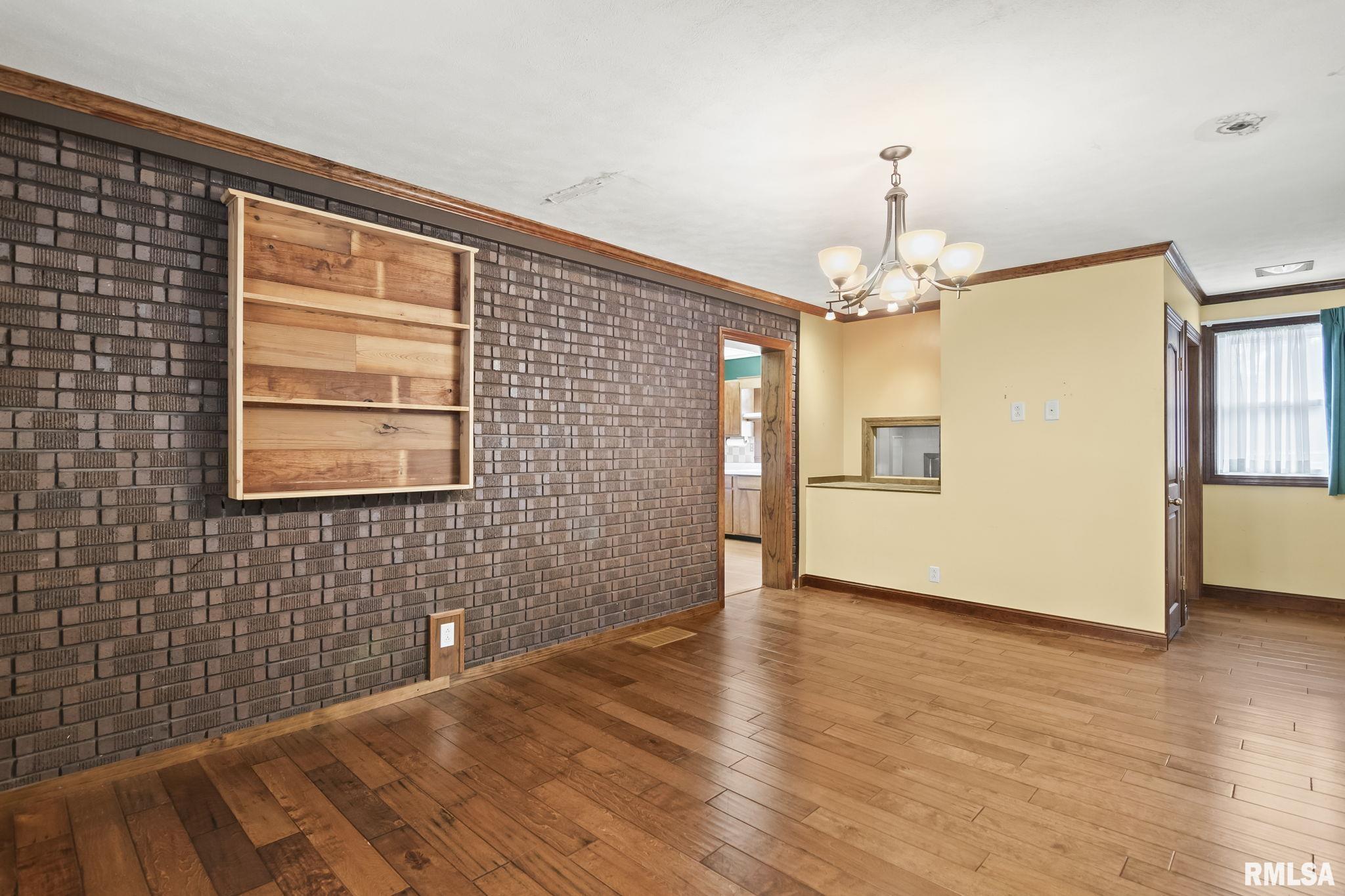 2339 Yale Boulevard Springfield, IL 62703 - Photo 11 of 35