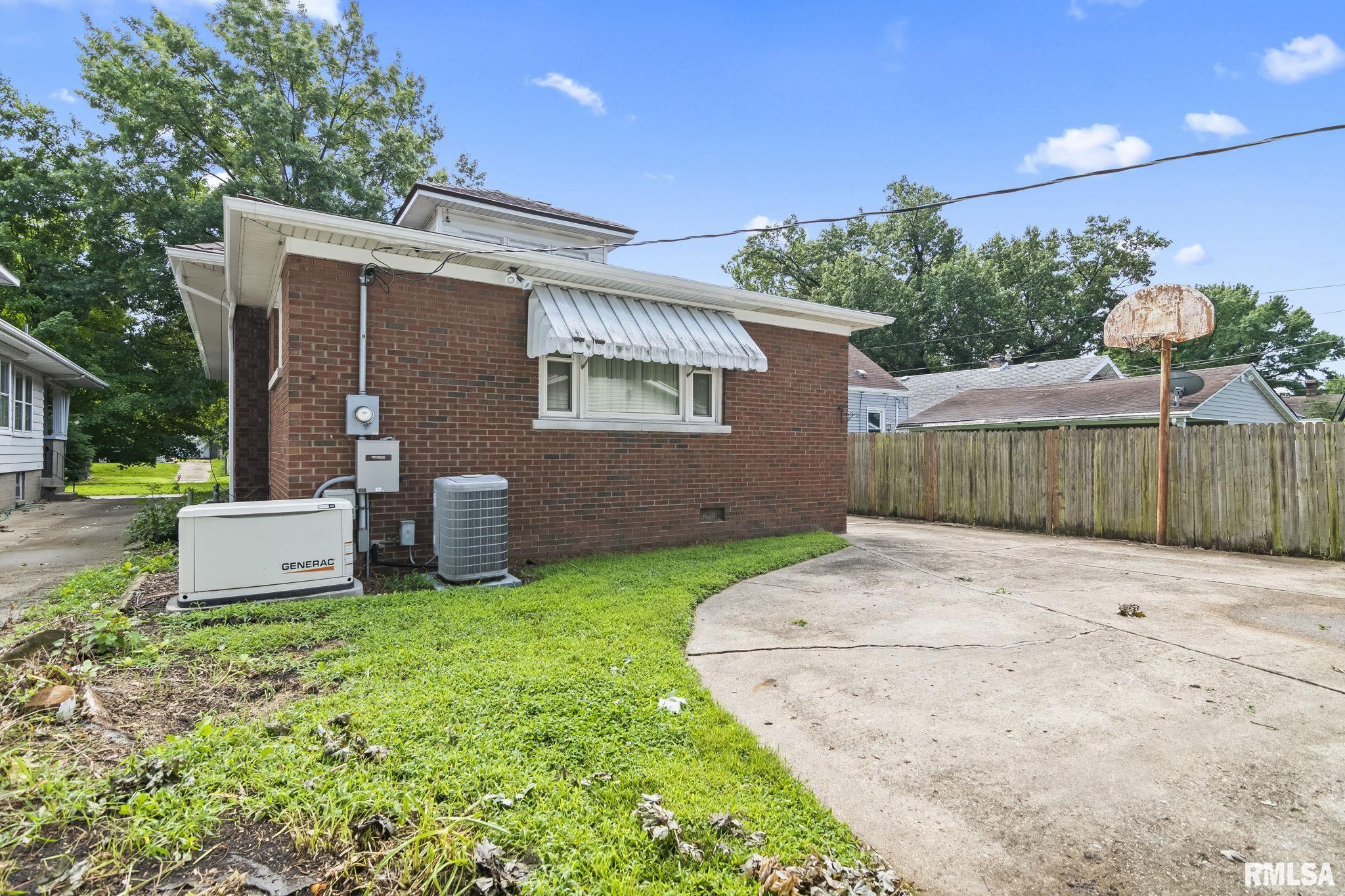 2339 Yale Boulevard Springfield, IL 62703 - Photo 32 of 35