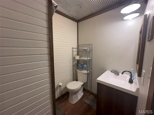 $499,000 | 72 War Bluff Drive, Golconda, IL 62938