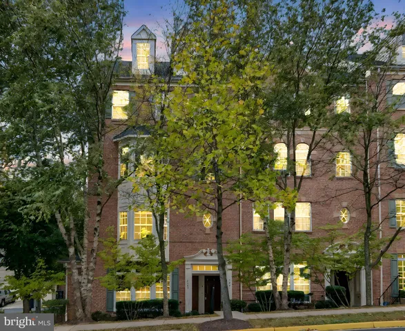 $424,000 | 2689 Sheffield Hill Way, Woodbridge, VA 22191