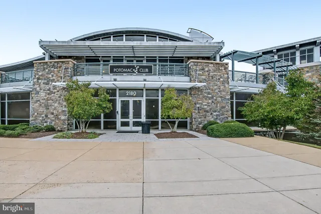 $424,000 | 2689 Sheffield Hill Way, Woodbridge, VA 22191