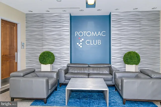 $424,000 | 2689 Sheffield Hill Way, Woodbridge, VA 22191