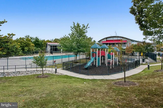 $424,000 | 2689 Sheffield Hill Way, Woodbridge, VA 22191