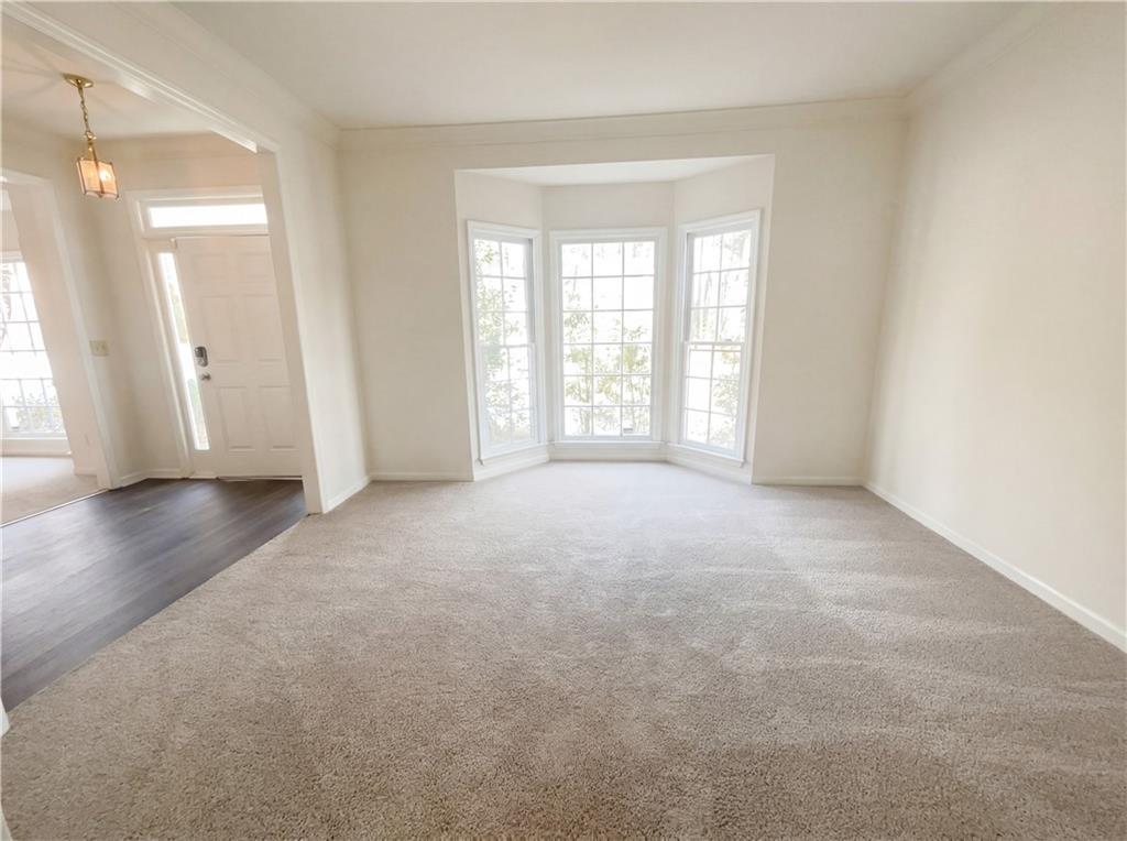 686 Watson Reef Stone Mountain, GA 30087 - Photo 3 of 27