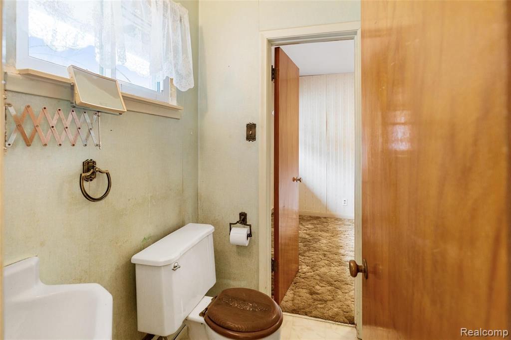 3009 Harvard Road Royal Oak, MI 48073 - Photo 11 of 19