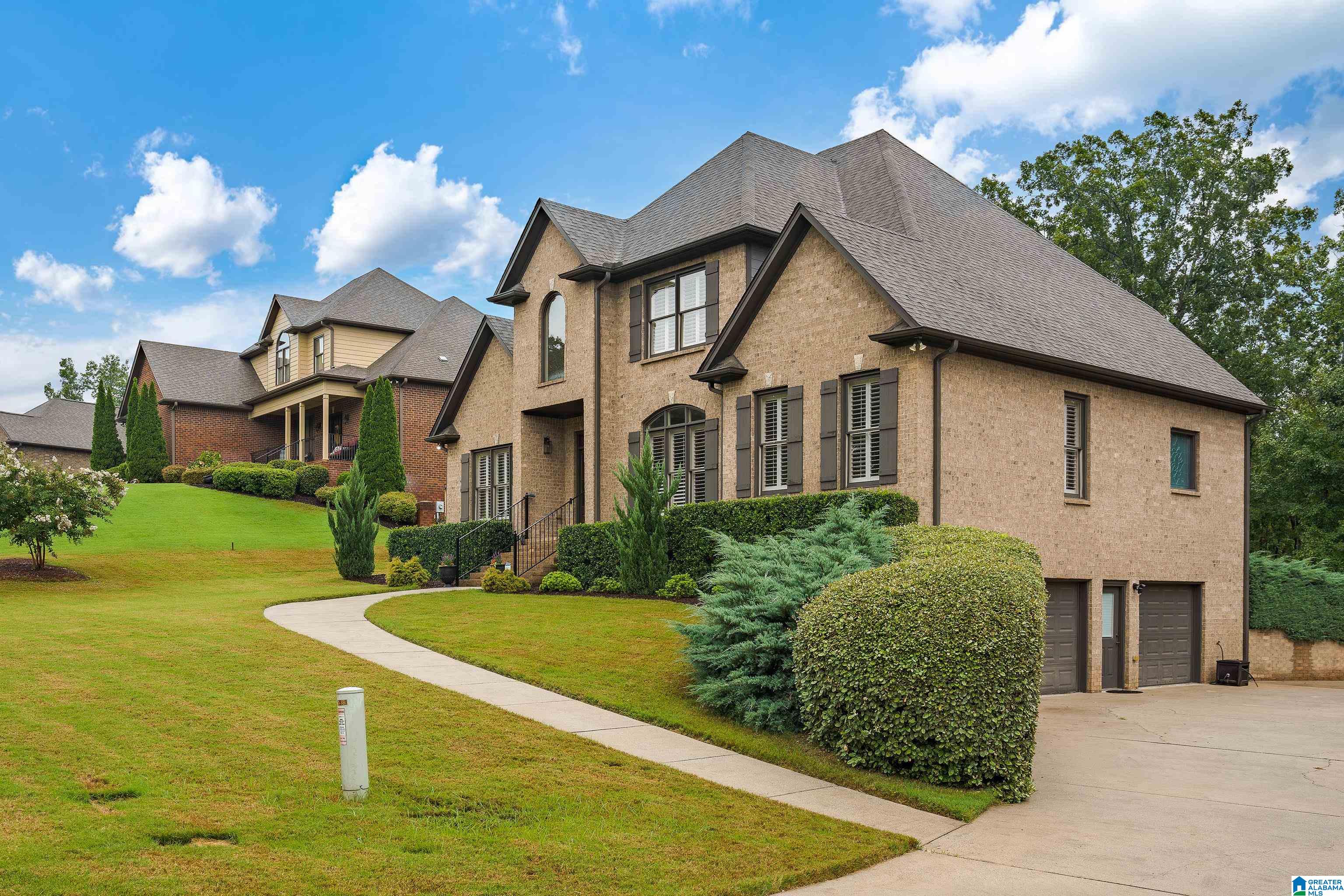 931 Timberline Circle Calera, AL 35040 - Photo 3 of 42