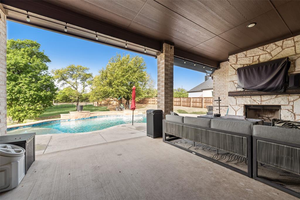 101 Oxford Court Weatherford, TX 76088 - Photo 31 of 35 Salt Water Pool